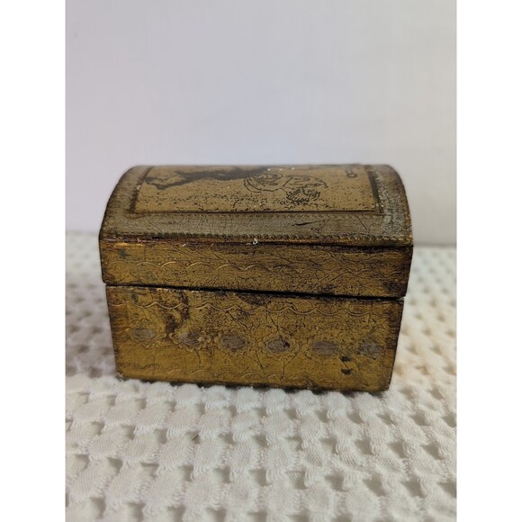 Vintage Italian Florentine Gilt Wood Trinket Jewelry Box – Gold Gilded Cherub - Picture 1 of 9
